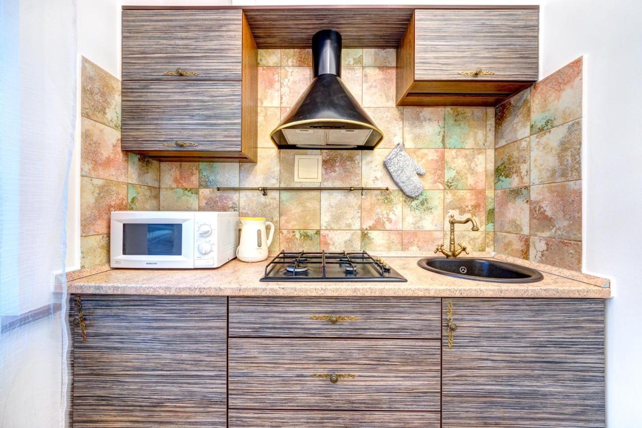 Світло! Vip Apartment In The Druzhby Narodiv Metro Station เคียฟ ภายนอก รูปภาพ